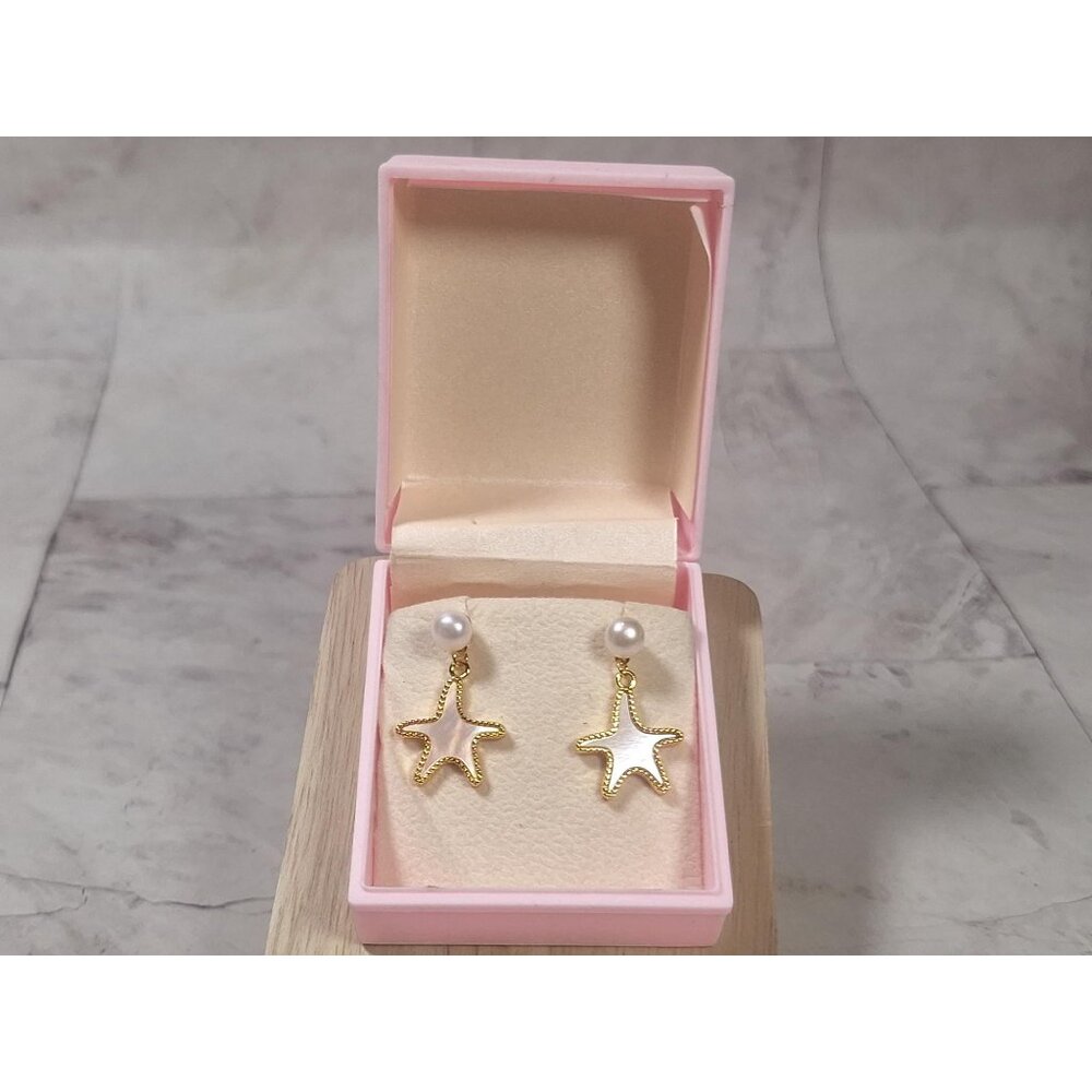 Mother of Pearl Starfish Stud Earrings, 14K Gold Plated  Pearl Cute White Rabbit - Picture 7 of 10